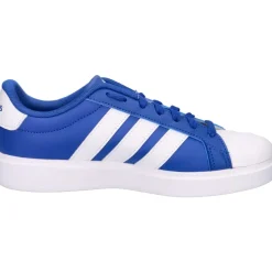adidas Streettalk