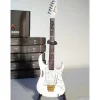 Axe Heaven Steve Vai Signature White Jem Mini-Gitarre Replik (SV-130)