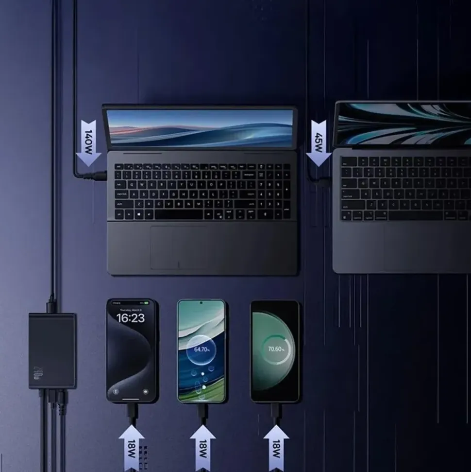 Baseus GaN 3x USB-C USB DC, 240W Smart-Desktop-Schnellladegerät – Schwarz