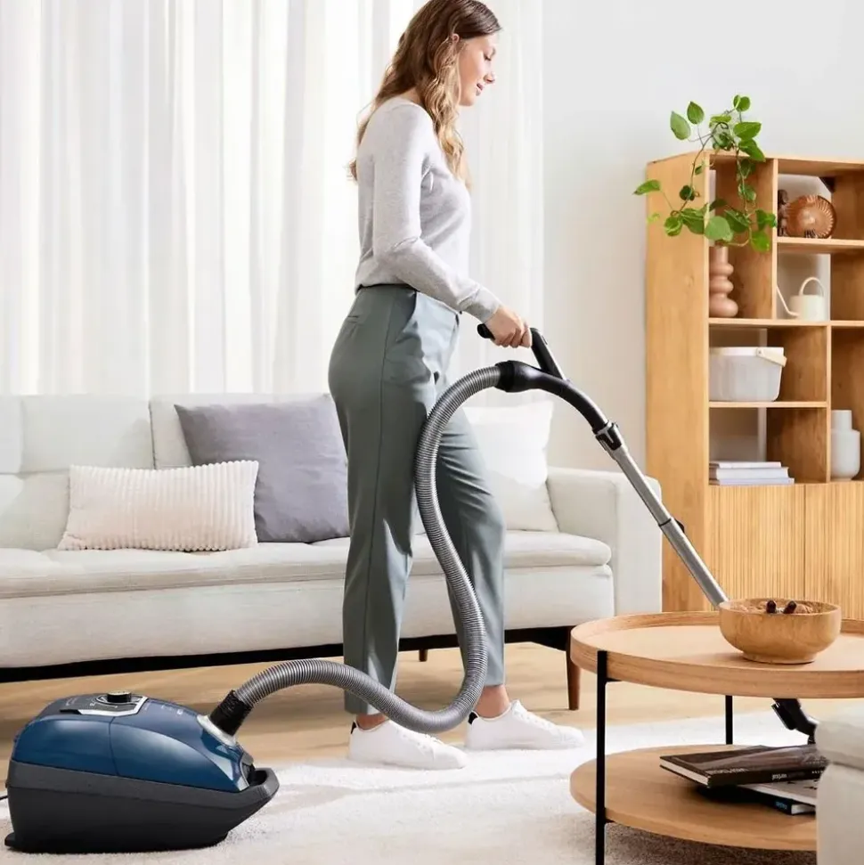 Bosch Serie 8 BGL8XPER Blau