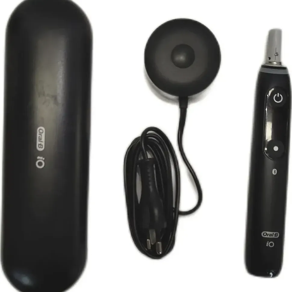 Braun iO Series 8 Plus Edition black + Reiseetui + Aufsteckbürsten 2 St.