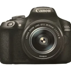 Canon EOS 2000D + EF-S 18-55 mm IS III