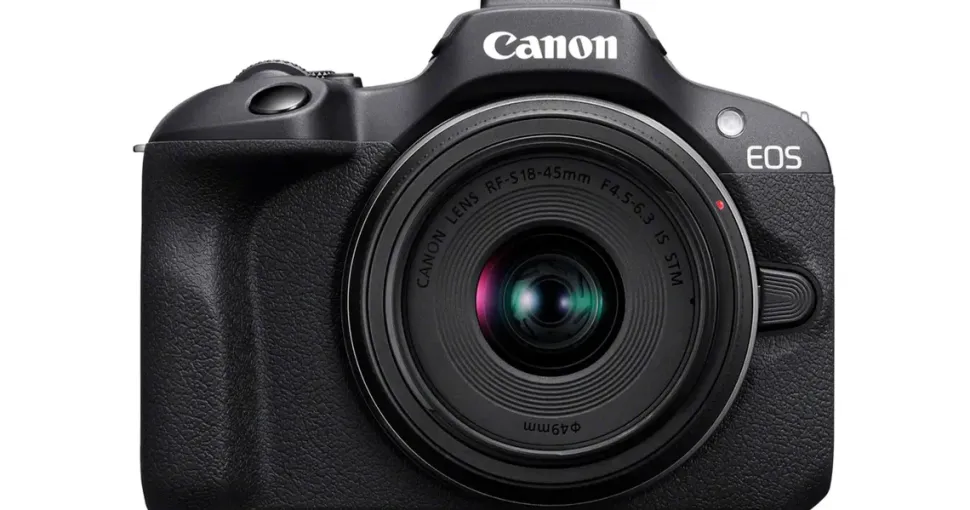 Canon EOS R100 + RF-S 18-45 mm IS STM