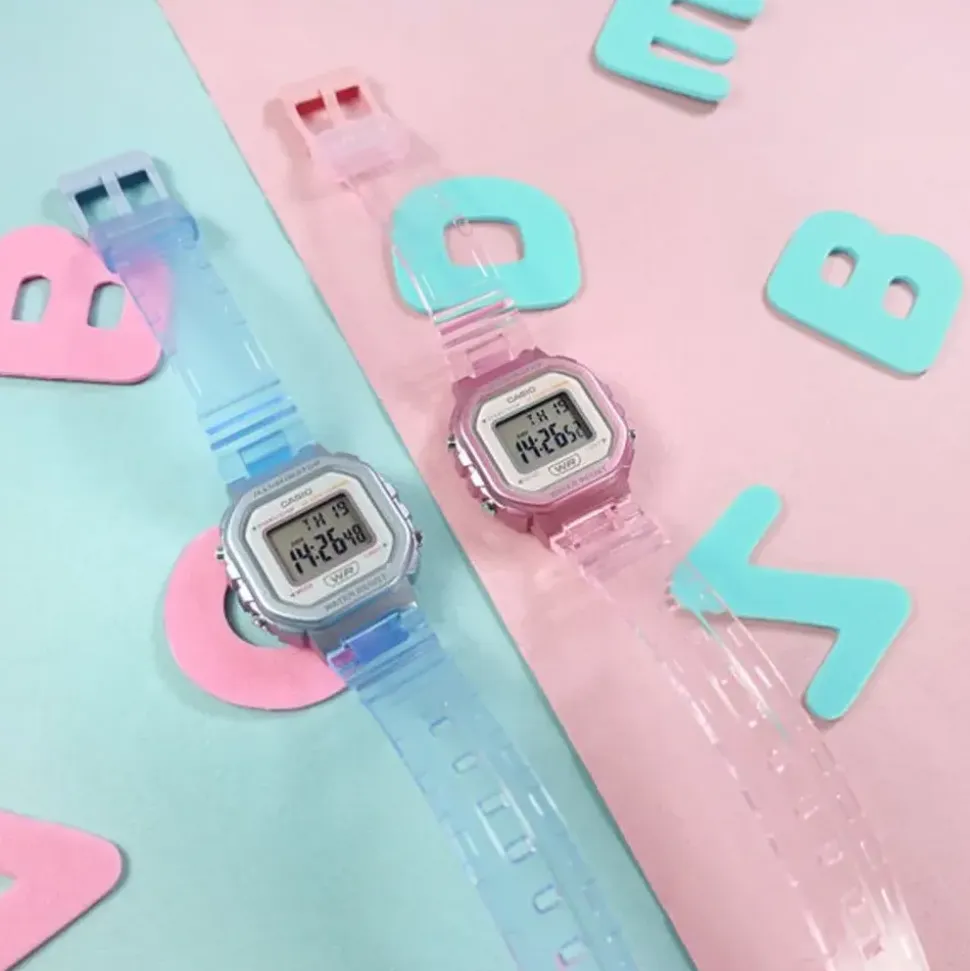 Casio Collection LA-20WHS-2AEF Plastic/Resin 30 mm