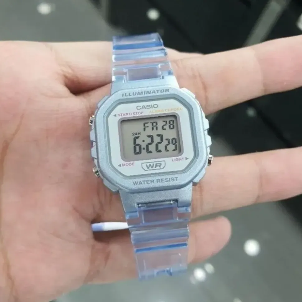 Casio Collection LA-20WHS-2AEF Plastic/Resin 30 mm