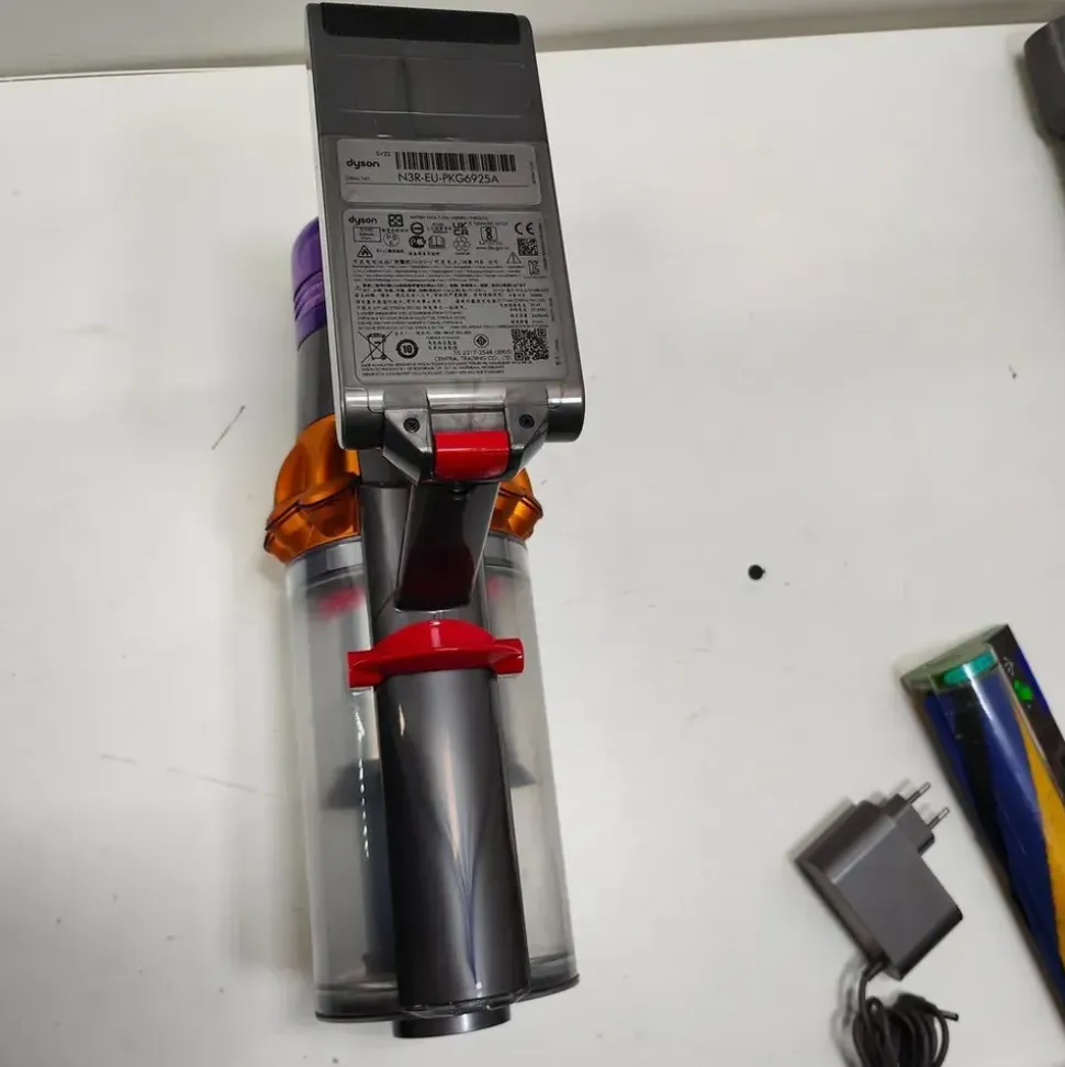 Dyson V15 Detect