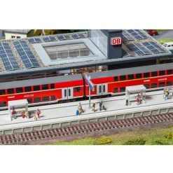 FALLER Moderner Bahnsteig mit Zubehör 120202 H0