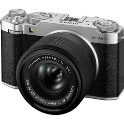 Fujifilm X-M5 + XC 15-45 mm Silber