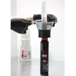 Goldwell Mess-Färbeschale und Zylinder