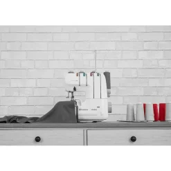 Husqvarna Amber S100 Overlock-Nähmaschine