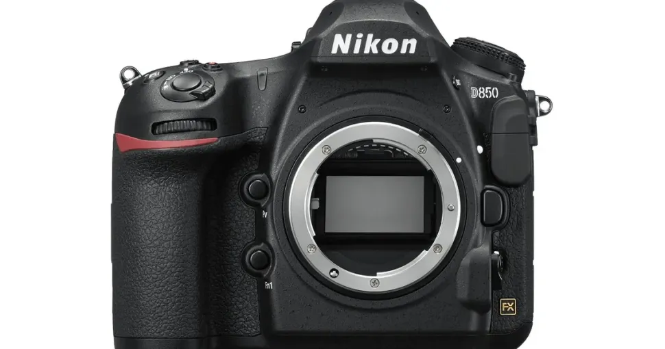 Nikon D850 + 24-120 mm ED VR