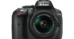 Nikon D5300 schwarz + AF-P DX 18-55mm VR