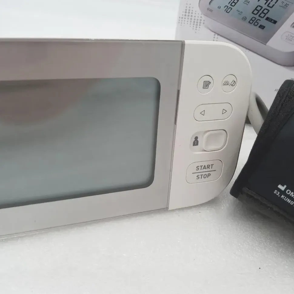 Omron X7 Smart HEM-7361T-ESL