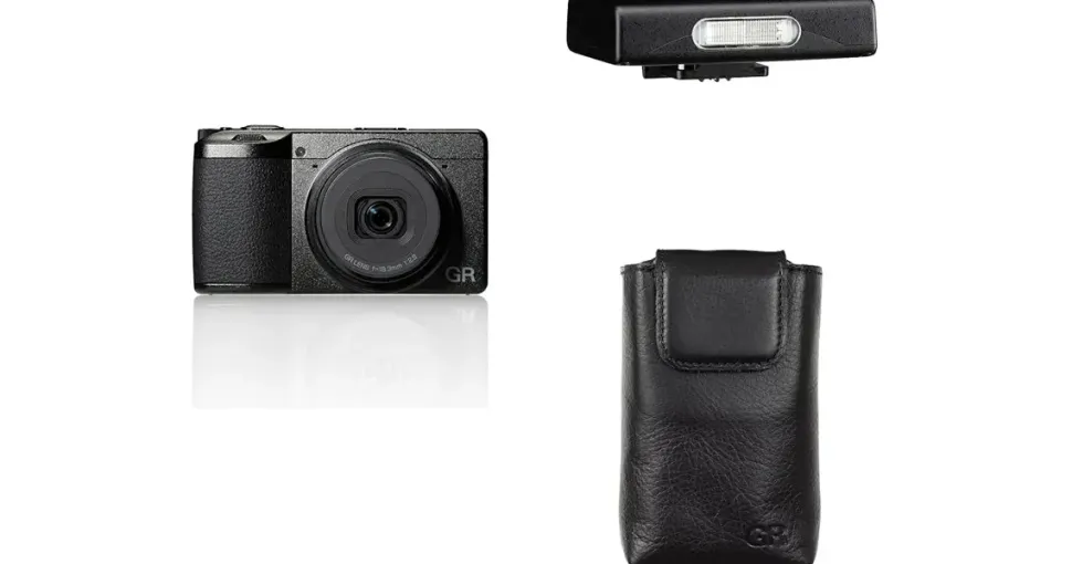 Ricoh GR IV