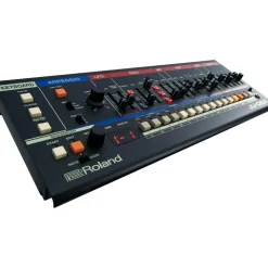 Roland JU-06A Synthesizer