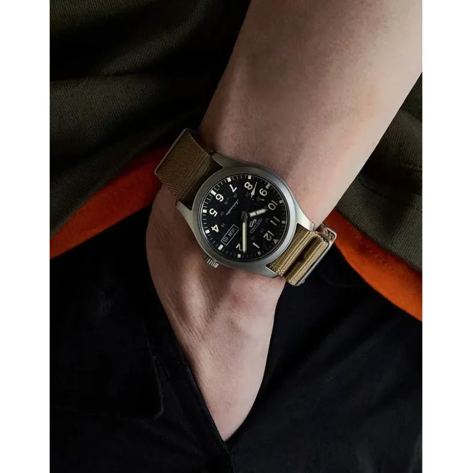 Seiko 5 Sports Nylon 39,4 mm SRPG35K1