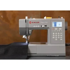 Singer Heavy Duty 6805C