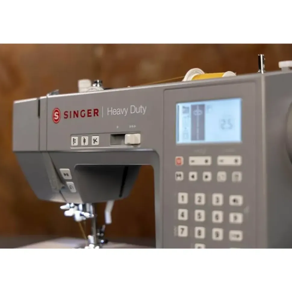 Singer Heavy Duty 6805C